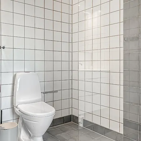 Semesterbostad Amazing In With Sauna Oksbøl